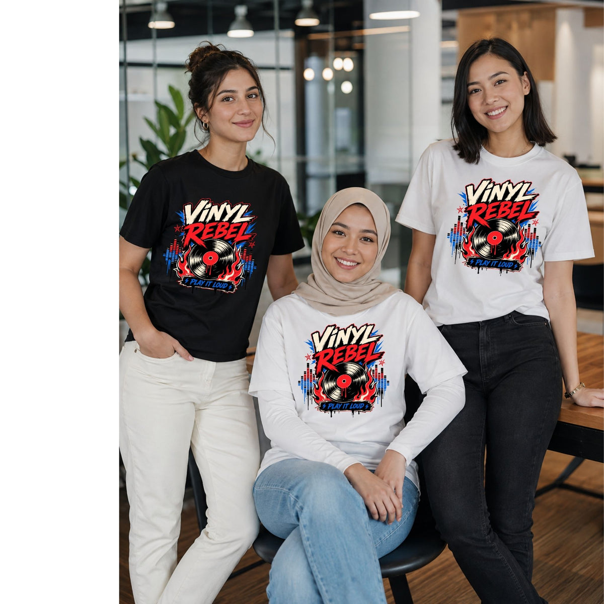 تيشيرت نسائي بتصميم Vinyl Rebel