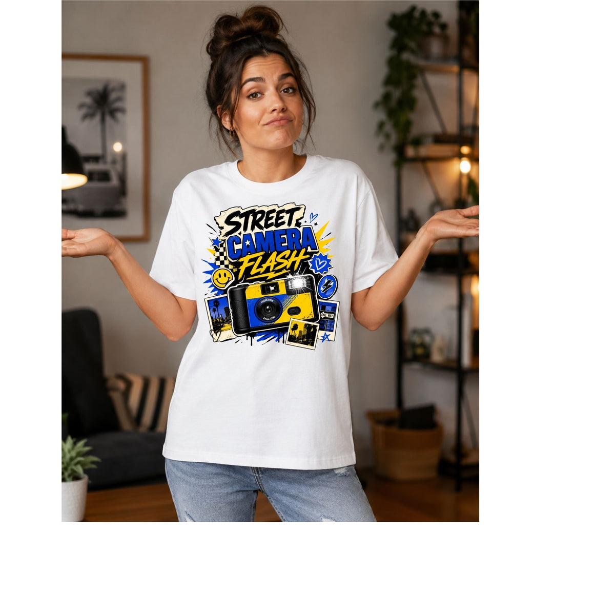 Street Camera Flash – Women’s T-Shirt